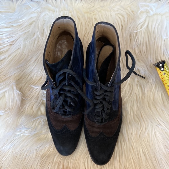 Beautiful vintage wingtip heeled boots - Picture 7 of 10